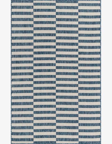 5' 3 x 8' Easy-Clean Striped Indoor / Outdoor Rug