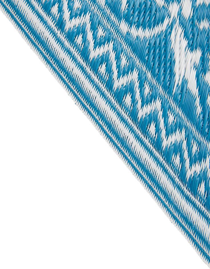 Detail image of 4' x 6'  Washable Traditional Indoor / Outdoor Rug