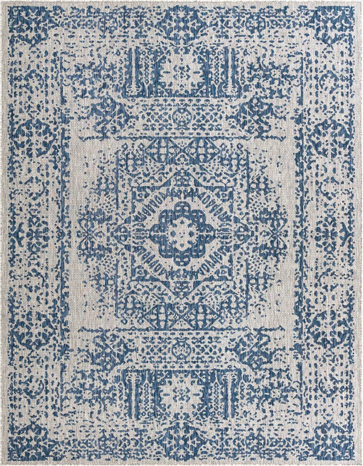 Detail image of 9' x 12' Easy-Clean Traditional Indoor / Outdoor Rug
