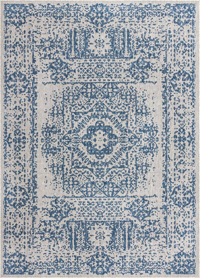 Detail image of 7' 10 x 11' Easy-Clean Traditional Indoor / Outdoor Rug
