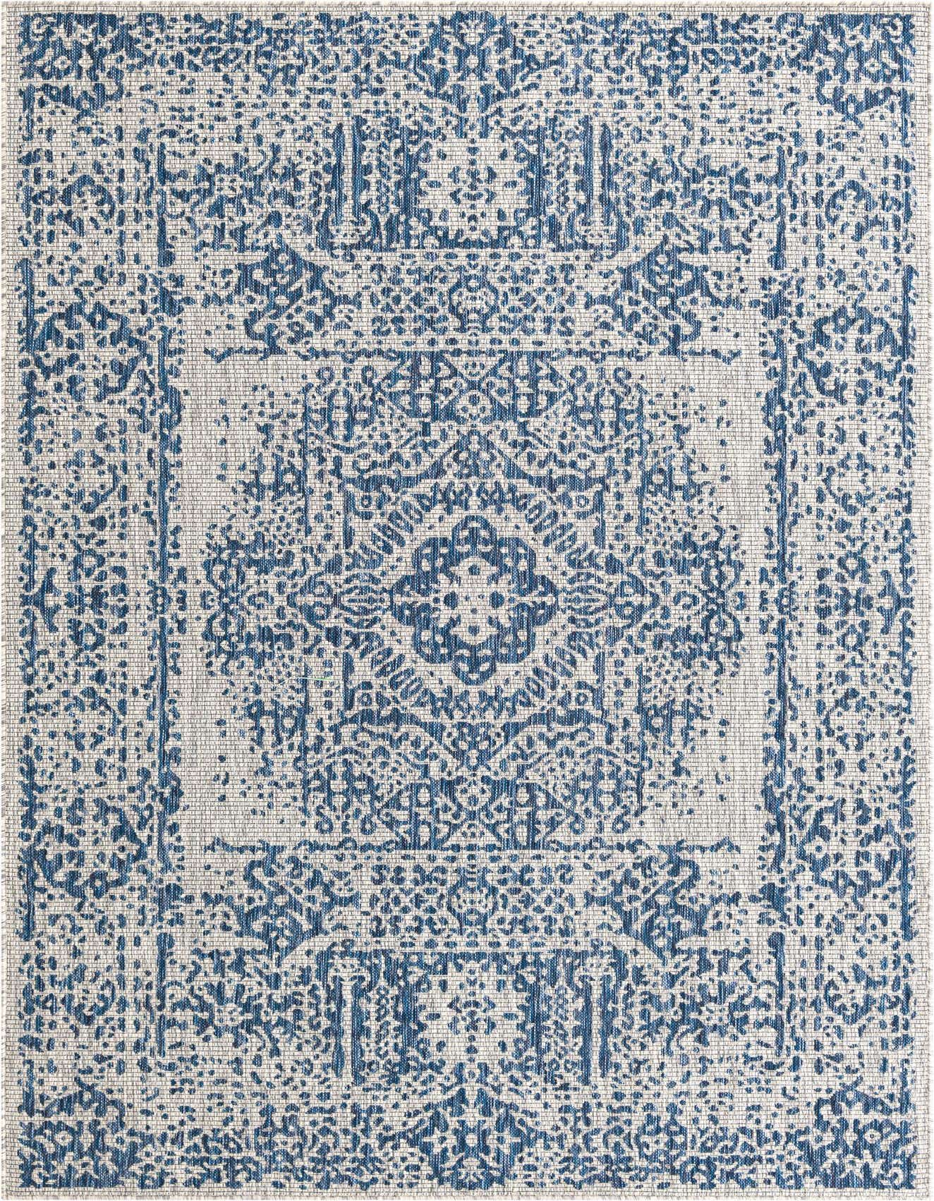 6' x 9' Easy-Clean Traditional Indoor / Outdoor Rug