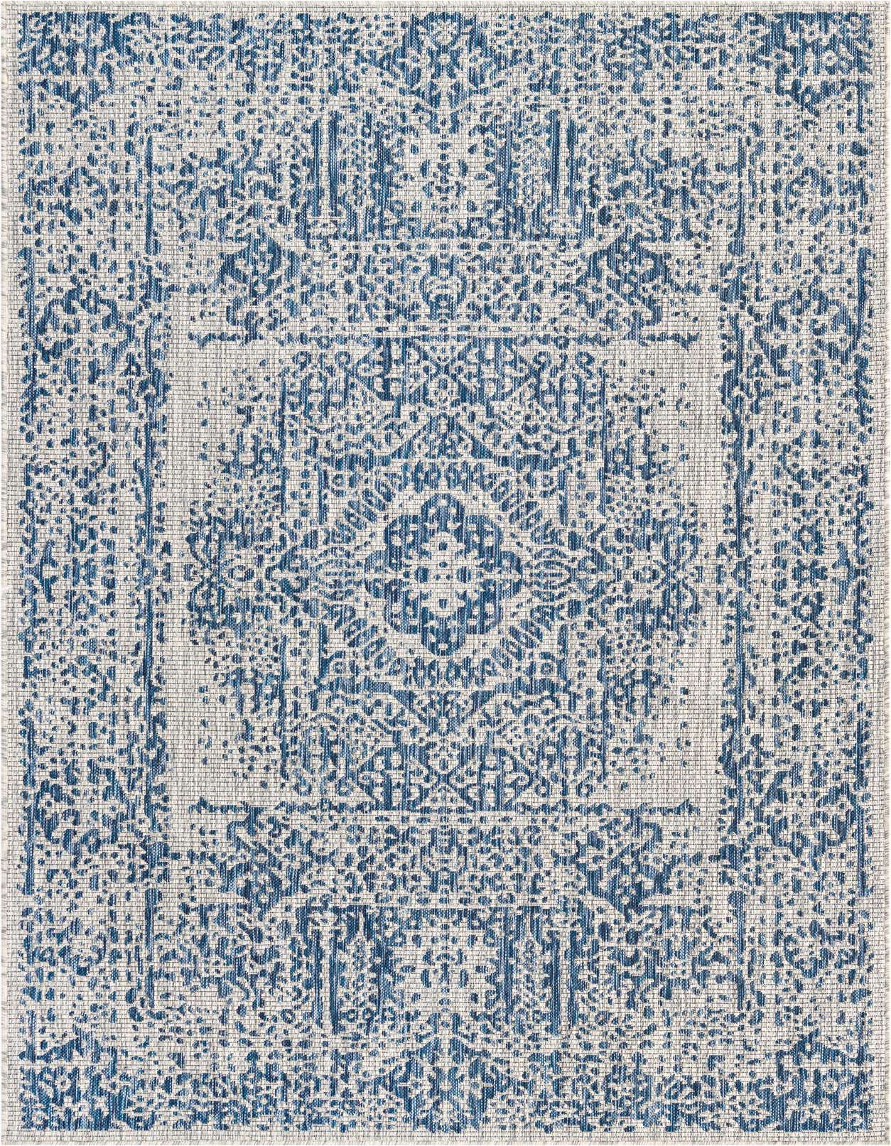 5' 3 x 8' Easy-Clean Traditional Indoor / Outdoor Rug