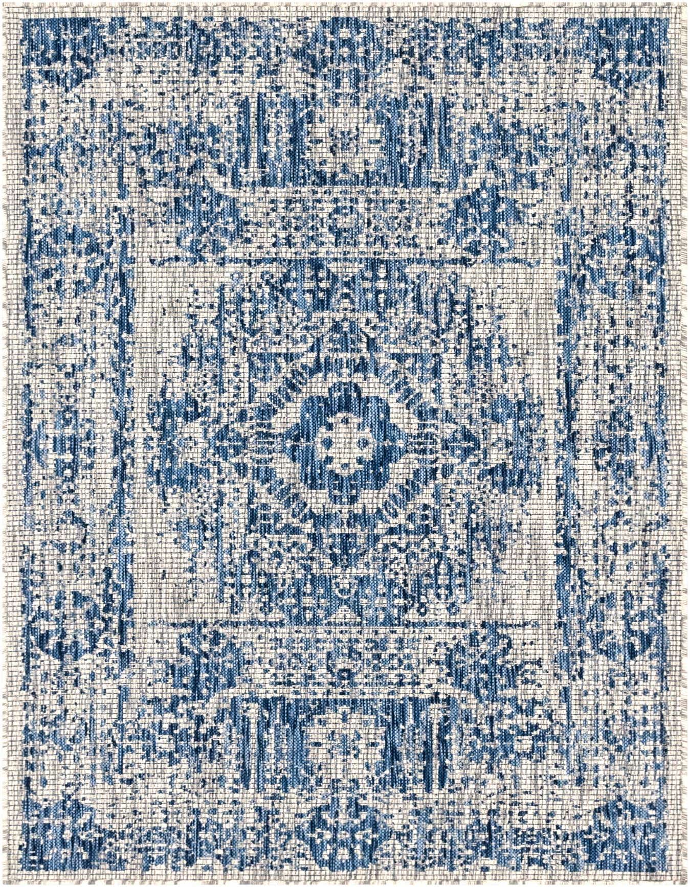 4' x 6' Easy-Clean Traditional Indoor / Outdoor Rug