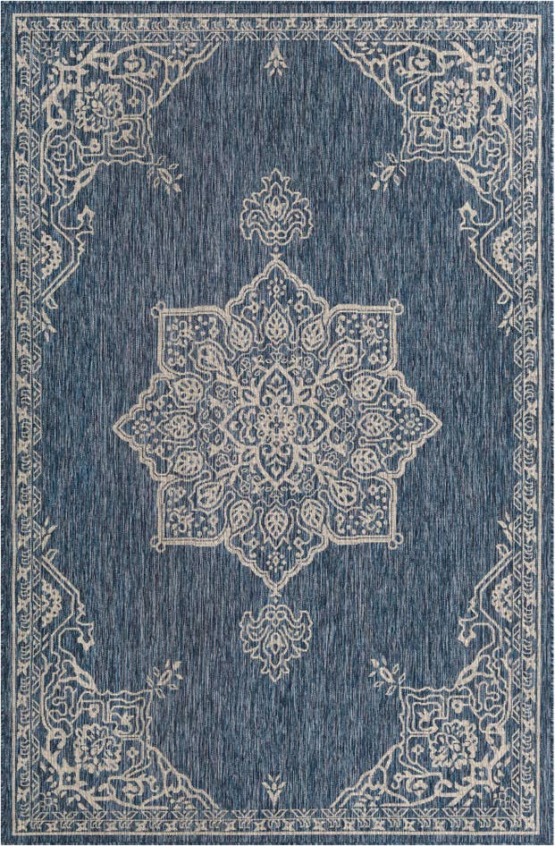 Detail image of 6' x 9' Easy-Clean Traditional Indoor / Outdoor Rug