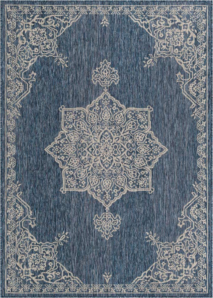 5' 3 x 8' Easy-Clean Traditional Indoor / Outdoor Rug