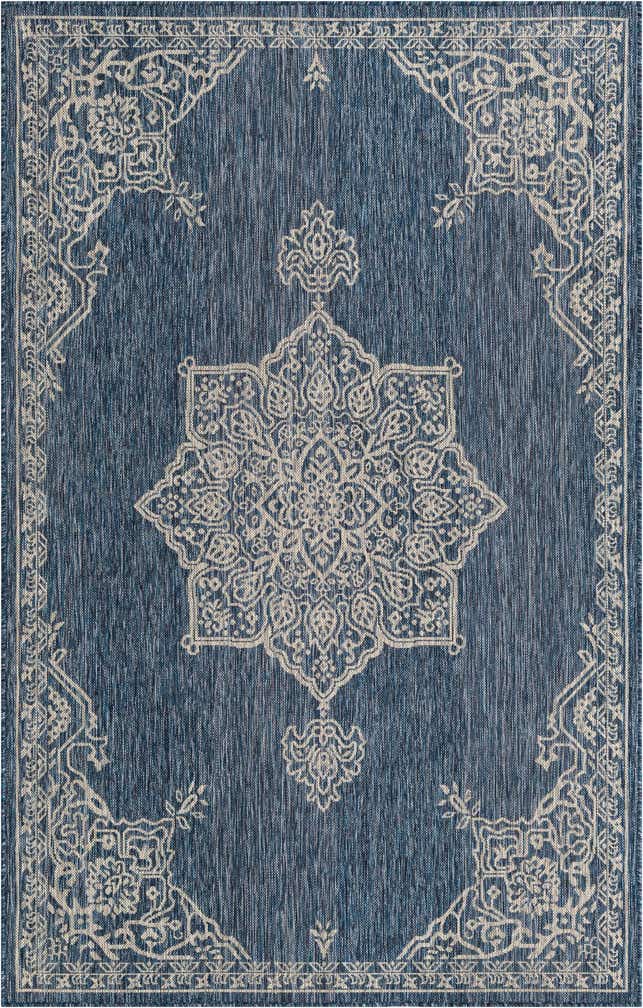 5' 3 x 8' Easy-Clean Traditional Indoor / Outdoor Rug