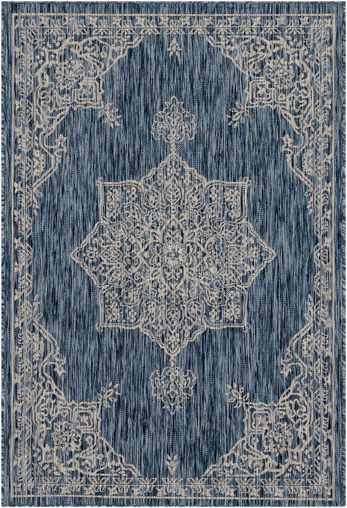4' x 6' Easy-Clean Traditional Indoor / Outdoor Rug