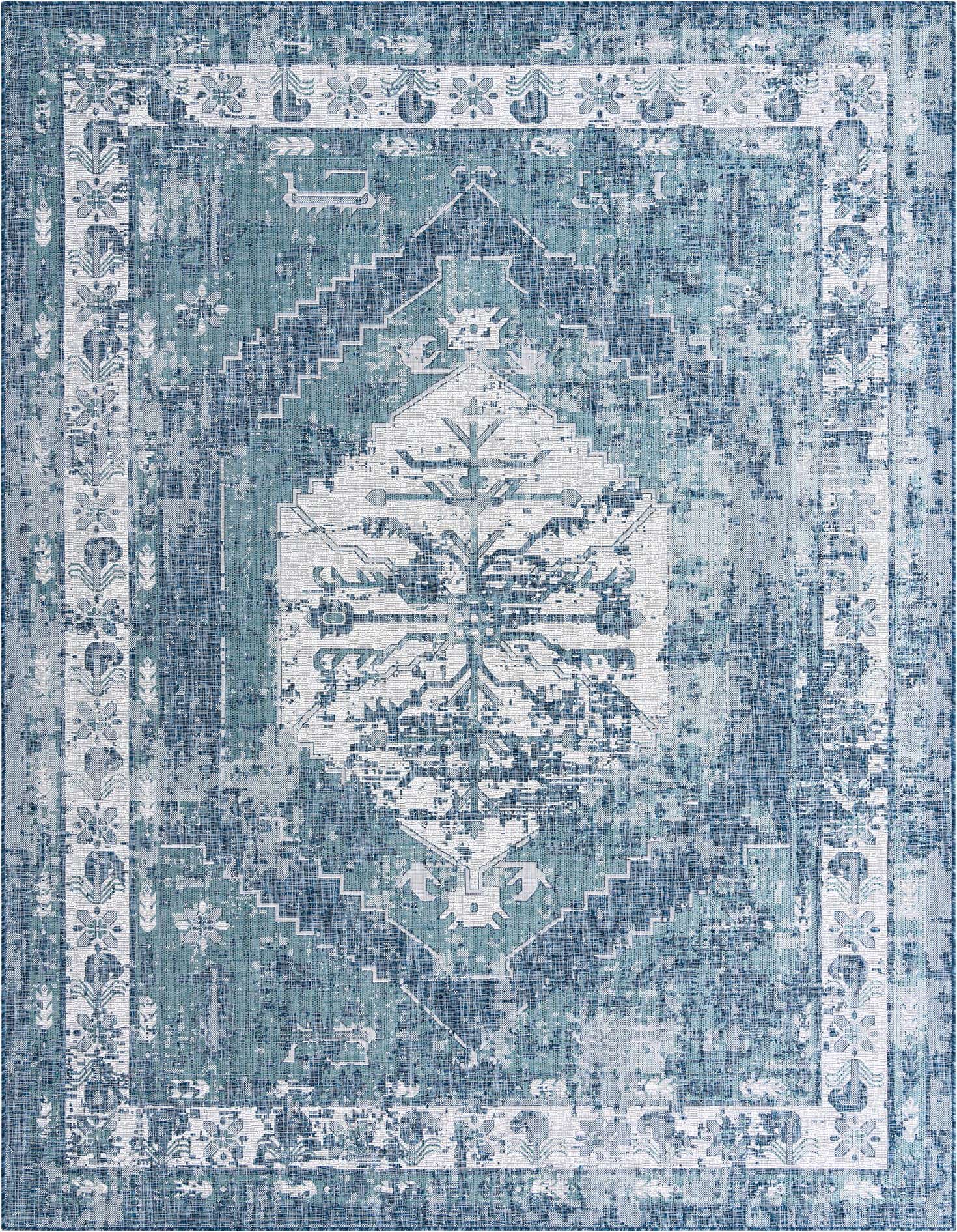 9' x 12' Easy-Clean Traditional Indoor / Outdoor Rug