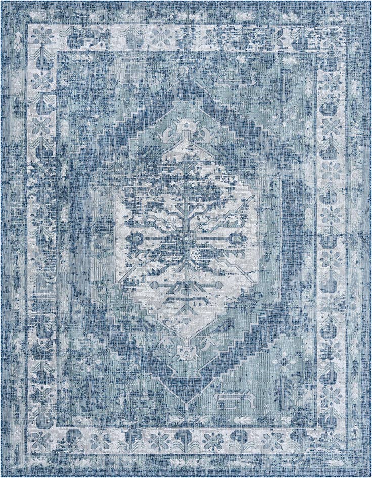 Detail image of 7' 10 x 11' Easy-Clean Traditional Indoor / Outdoor Rug