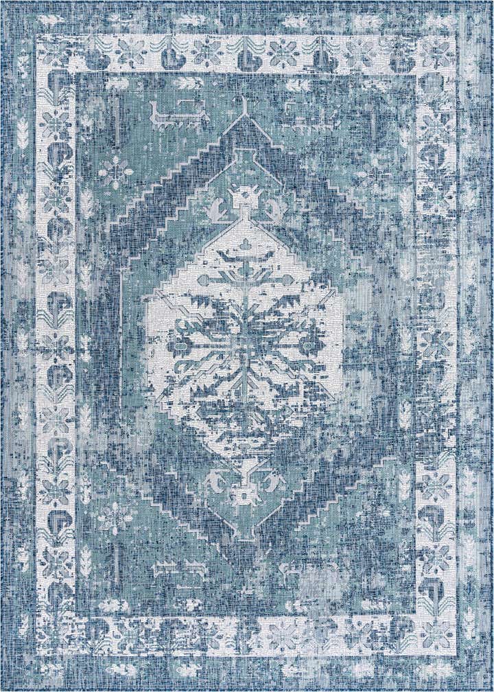7' x 10' Easy-Clean Traditional Indoor / Outdoor Rug