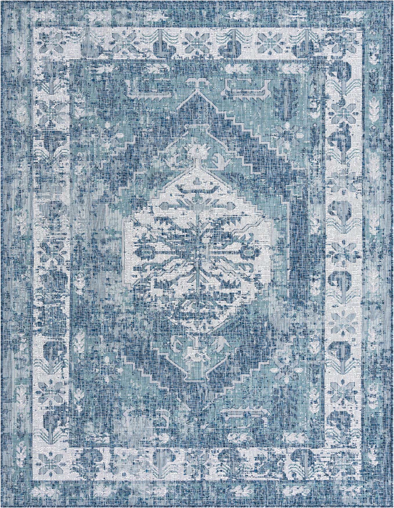 6' x 9' Easy-Clean Traditional Indoor / Outdoor Rug