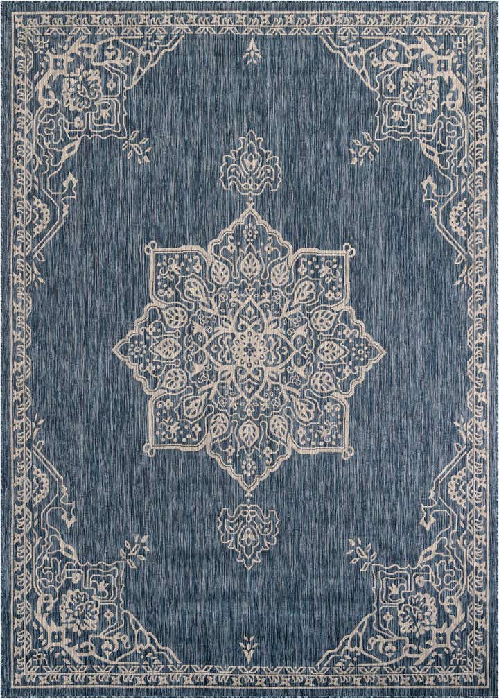 7' 10 x 10' Easy-Clean Traditional Indoor / Outdoor Rug
