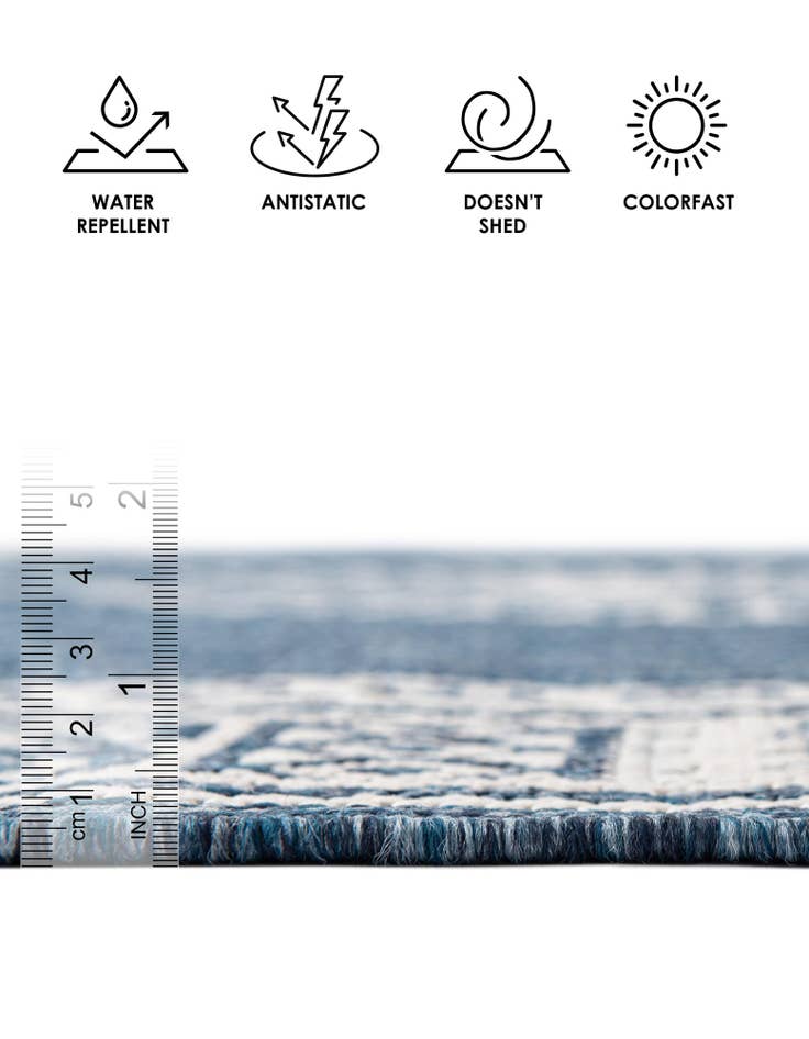 Detail image of 4' x 6'  Washable Traditional Indoor / Outdoor Rug