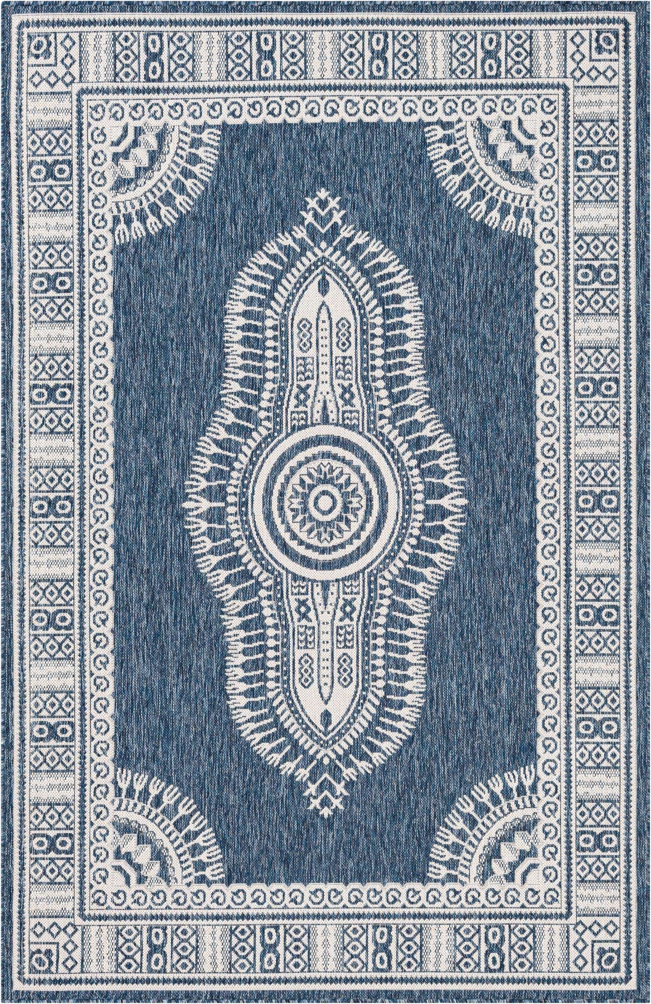 5' 3 x 8' Easy-Clean Traditional Indoor / Outdoor Rug