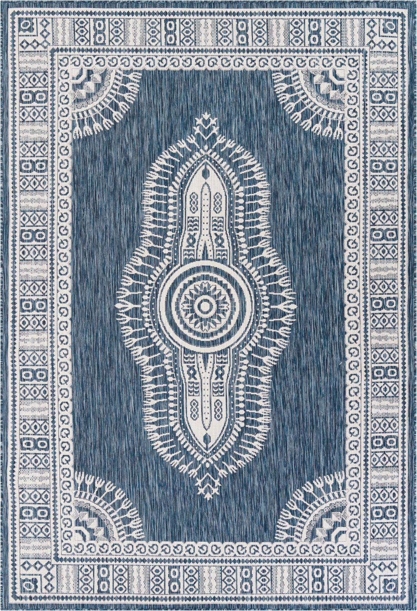 6' x 9' Easy-Clean Traditional Indoor / Outdoor Rug