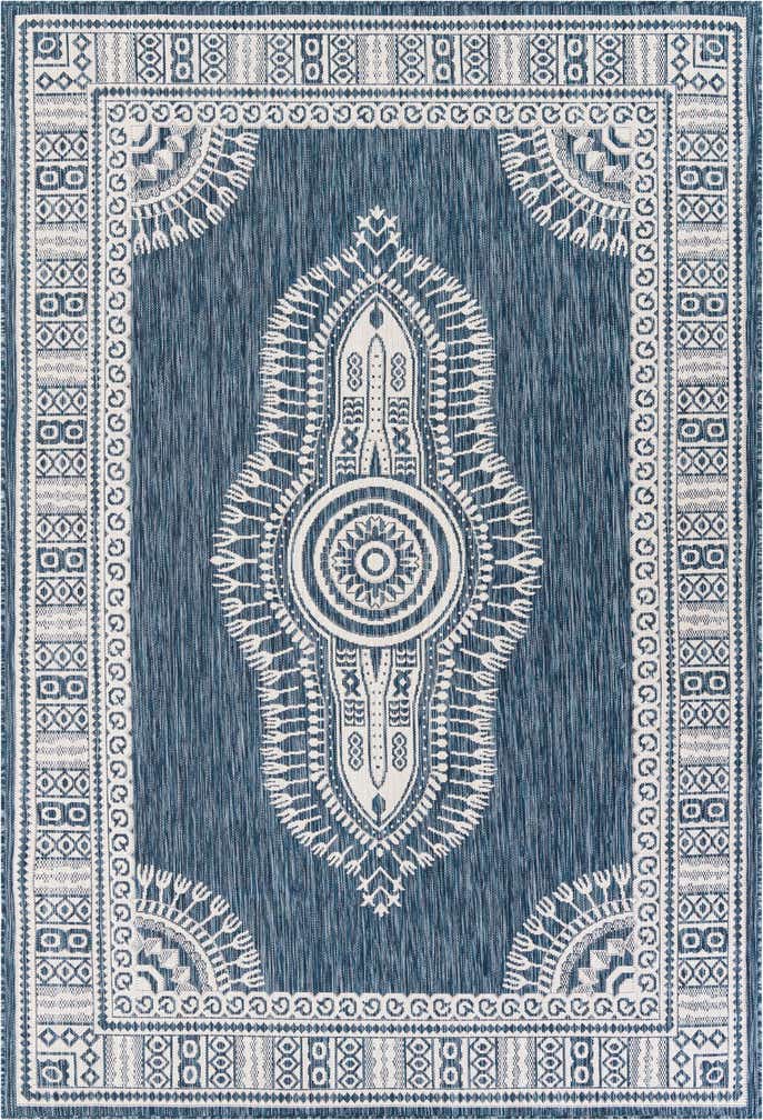 6' x 9' Easy-Clean Traditional Indoor / Outdoor Rug