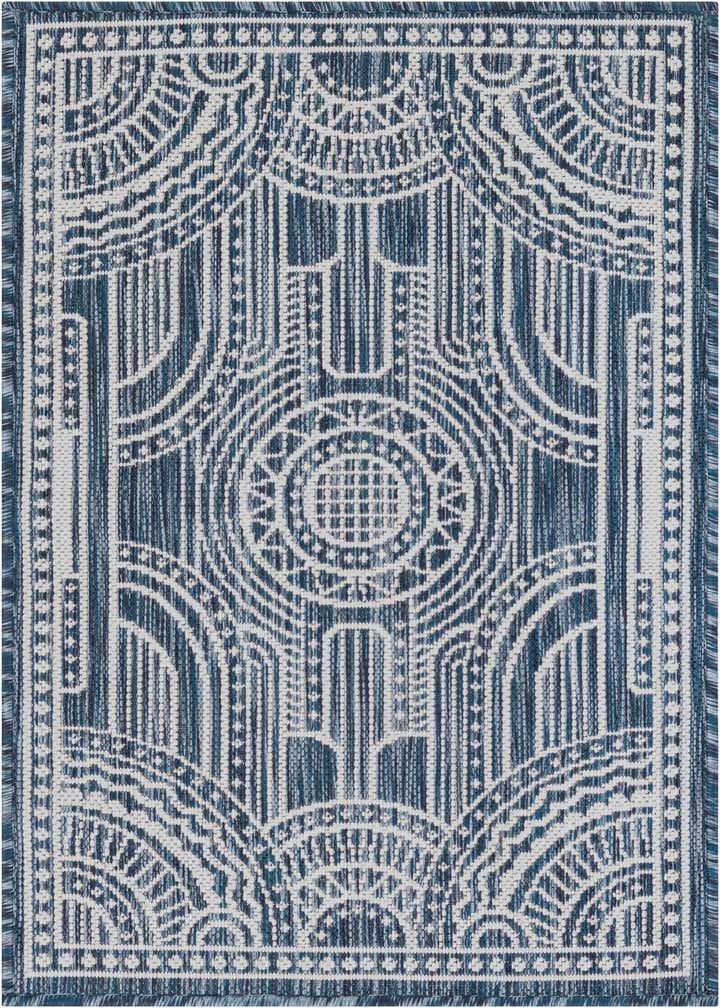 2' x 3' Easy-Clean Traditional Indoor / Outdoor Rug