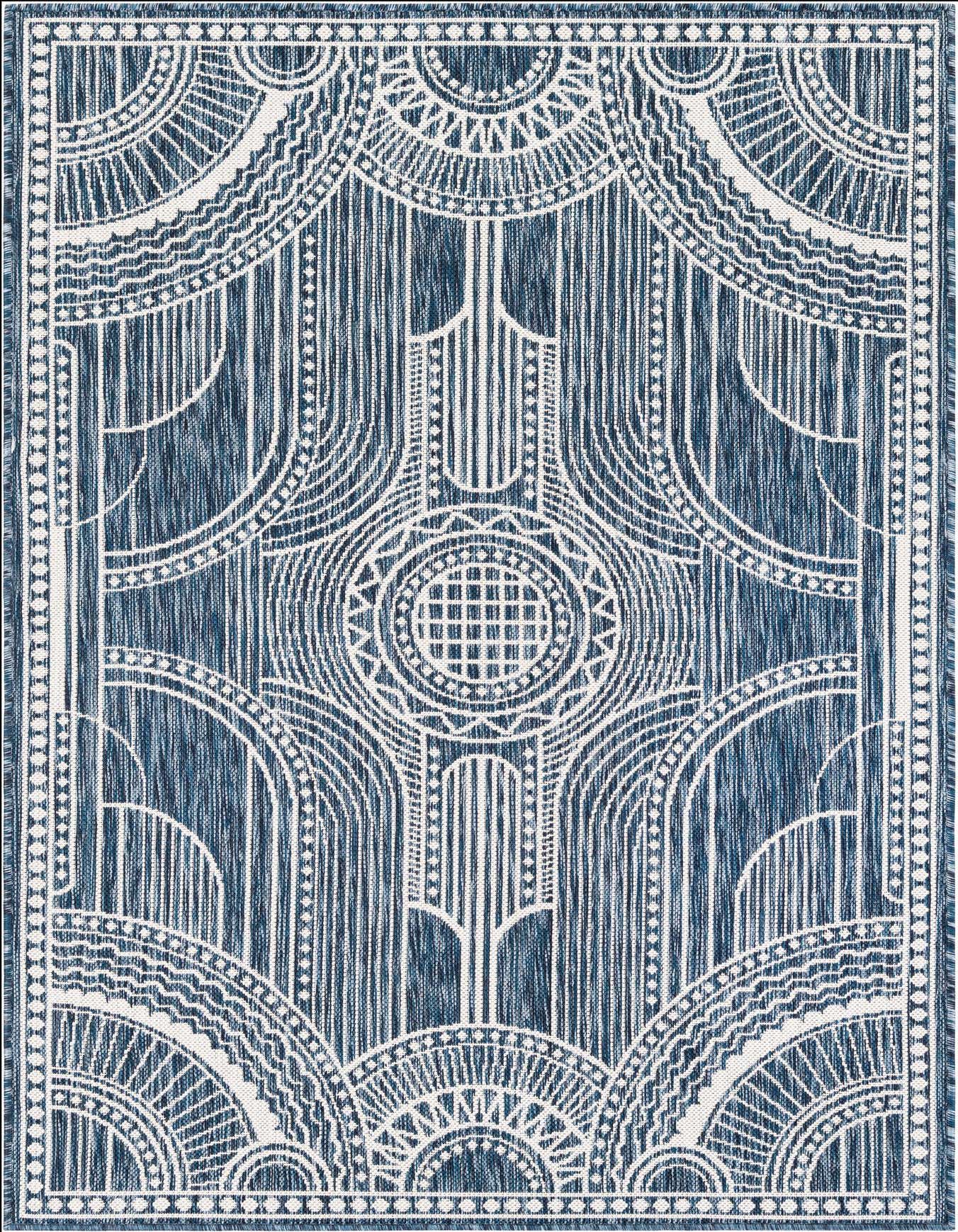 4' x 6' Easy-Clean Traditional Indoor / Outdoor Rug