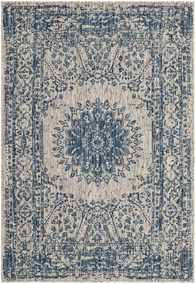 Detail image of 4' x 6' Easy-Clean Traditional Indoor / Outdoor Rug