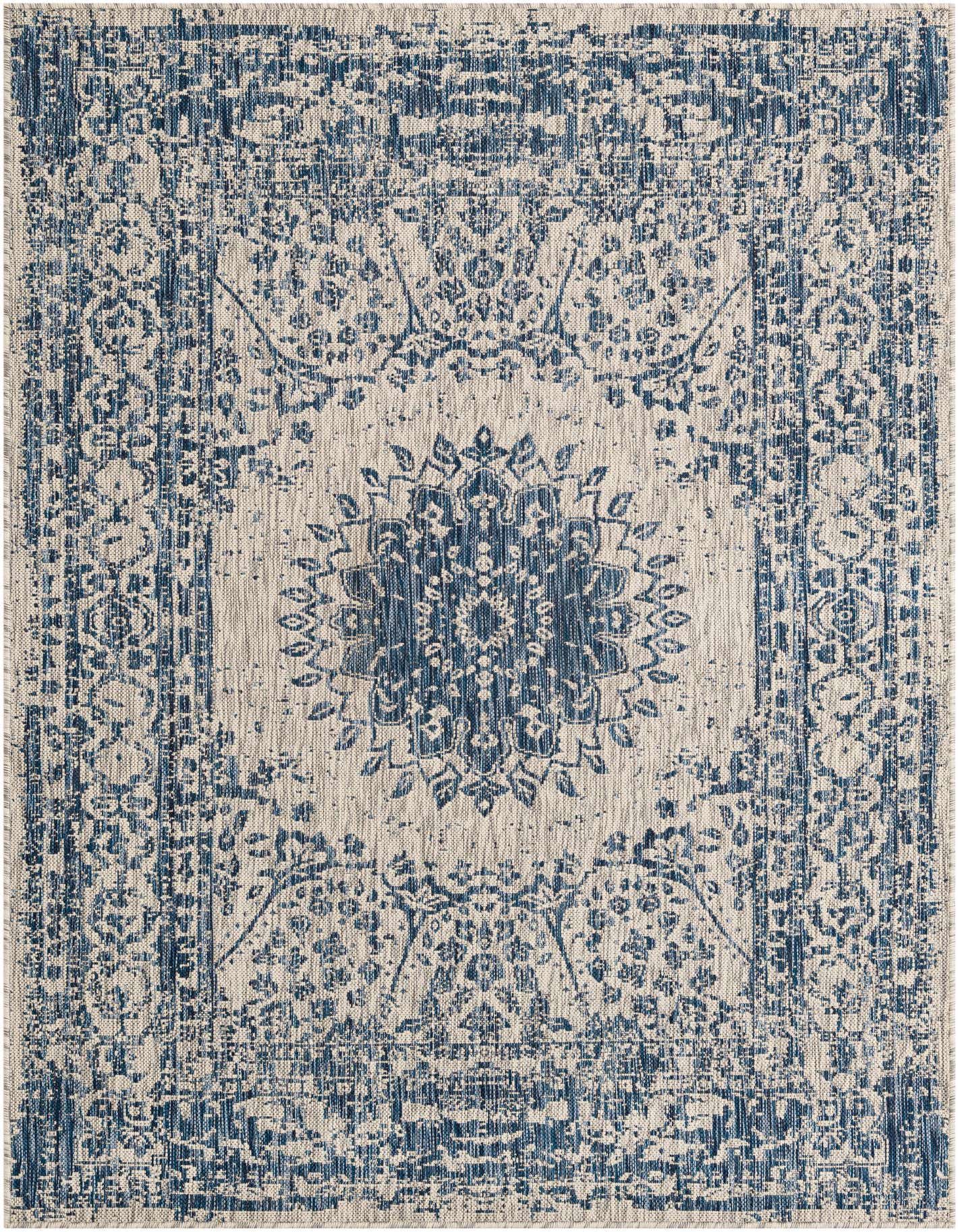 5' 3 x 7' Easy-Clean Traditional Indoor / Outdoor Rug