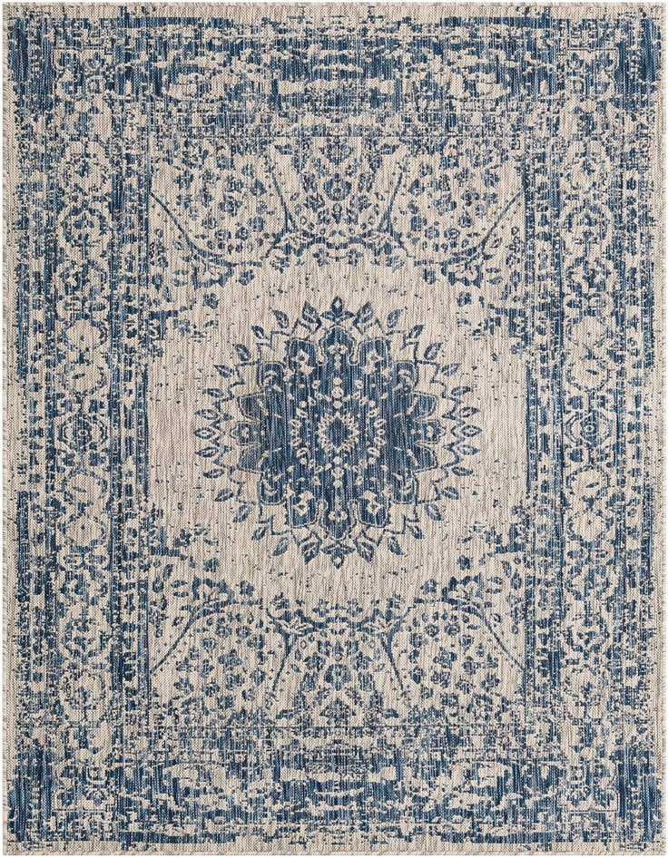 Detail image of 5' 3 x 7' Easy-Clean Traditional Indoor / Outdoor Rug