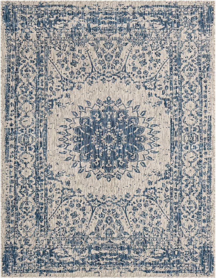 Detail image of 5' 3 x 8' Easy-Clean Traditional Indoor / Outdoor Rug