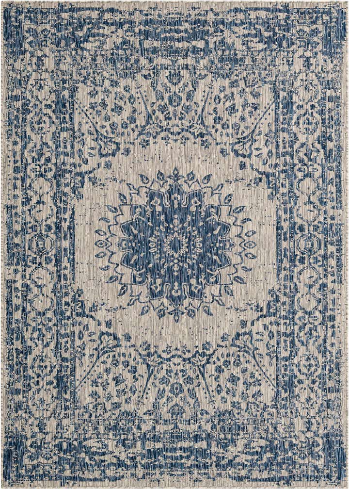 6' x 9' Easy-Clean Traditional Indoor / Outdoor Rug