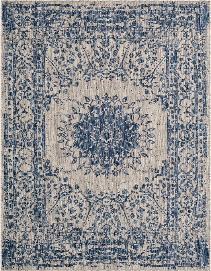 Detail image of 6' x 9' Easy-Clean Traditional Indoor / Outdoor Rug