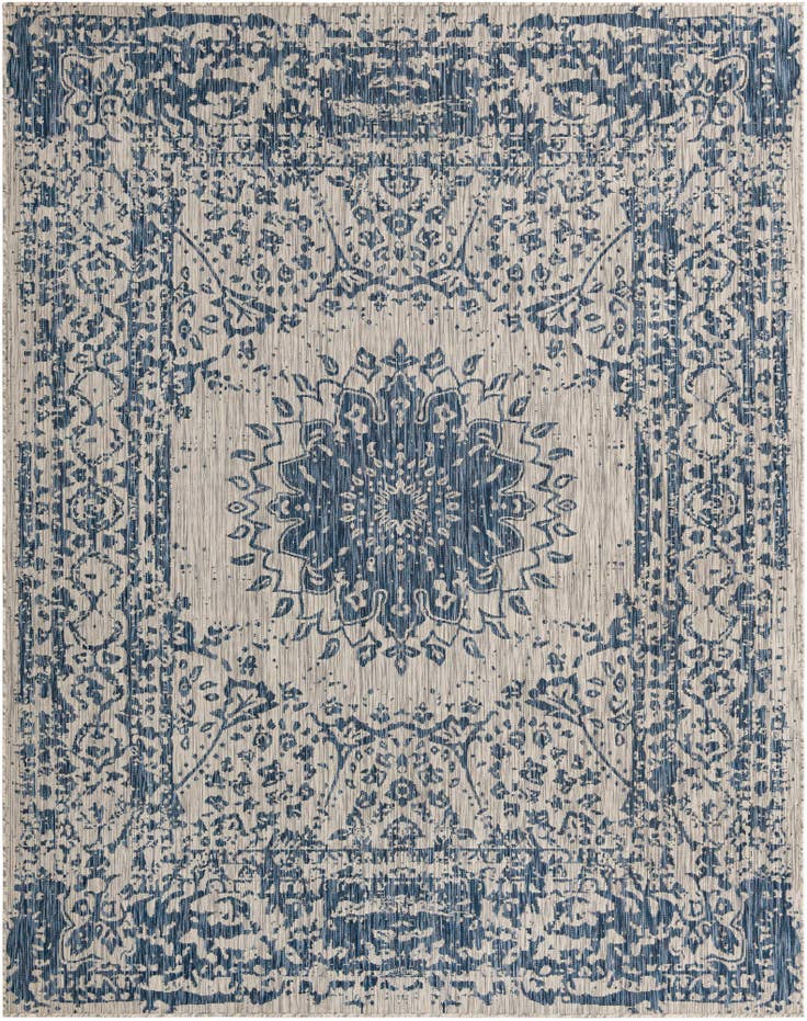 Detail image of 7' 10 x 10' Easy-Clean Traditional Indoor / Outdoor Rug
