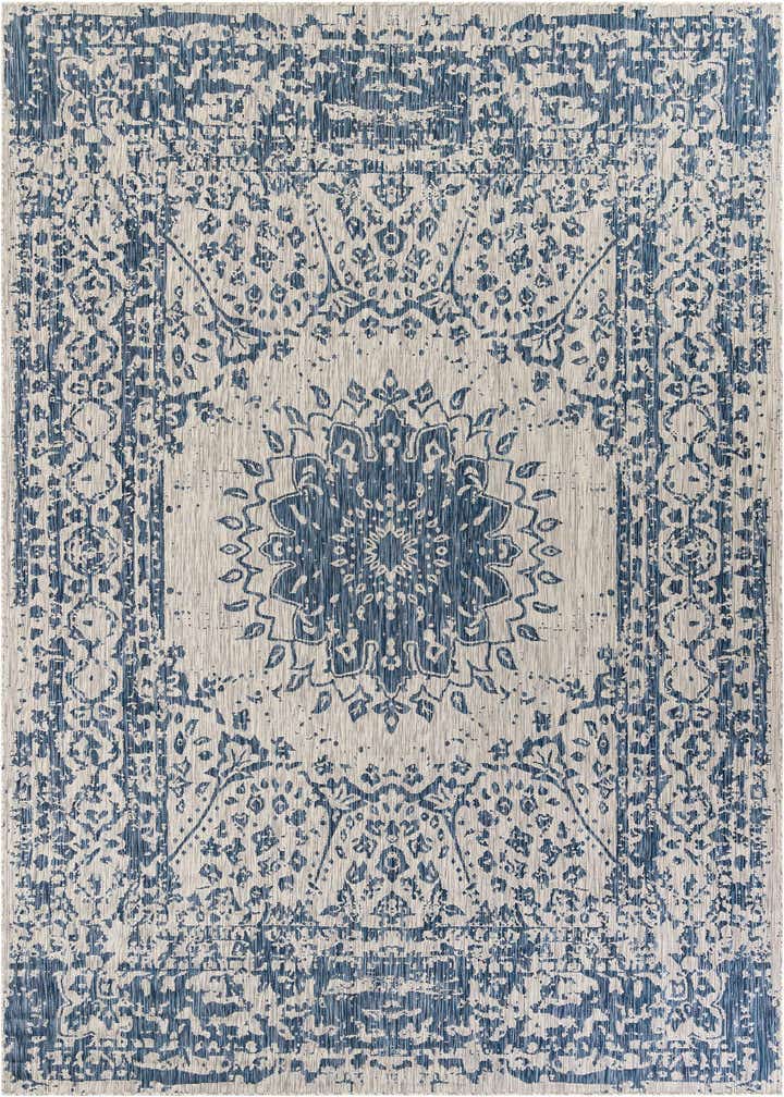 9' x 12' Easy-Clean Traditional Indoor / Outdoor Rug