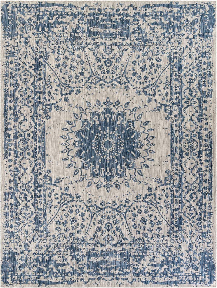 Detail image of 9' x 12' Easy-Clean Traditional Indoor / Outdoor Rug
