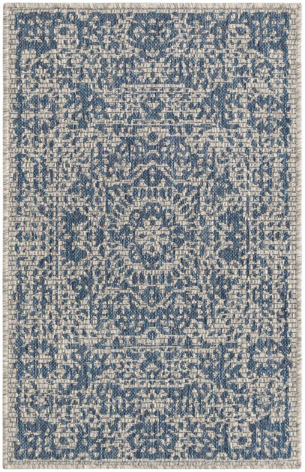 Detail image of 2' x 3' Easy-Clean Traditional Indoor / Outdoor Rug