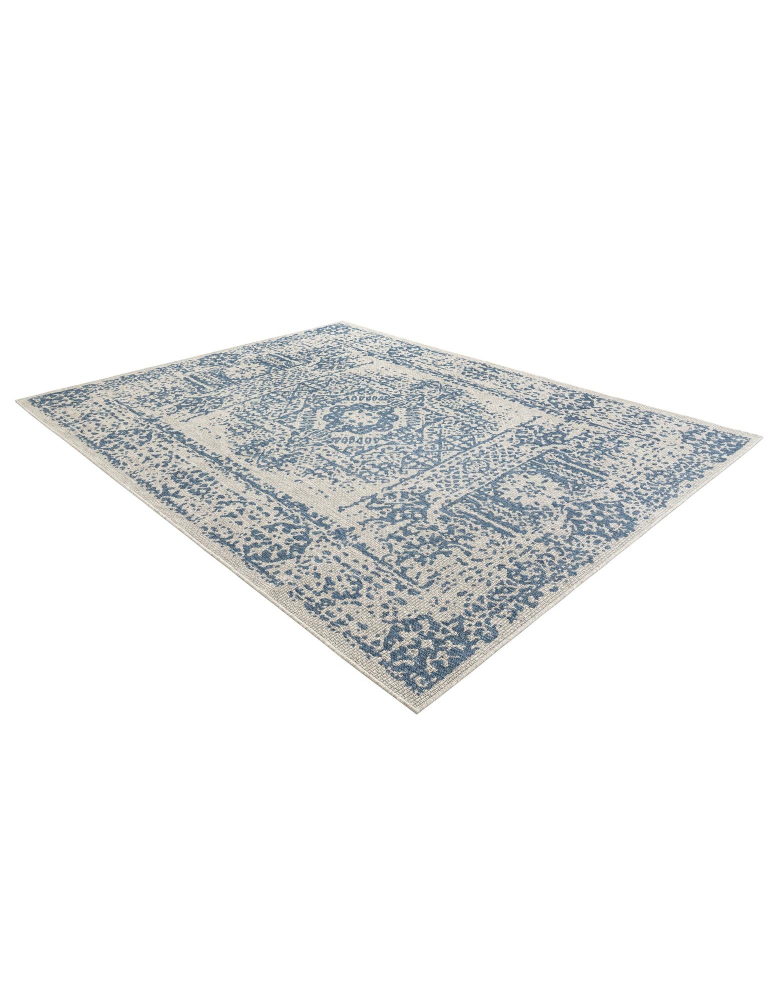 7' 10 x 10' Easy-Clean Traditional Indoor / Outdoor Rug