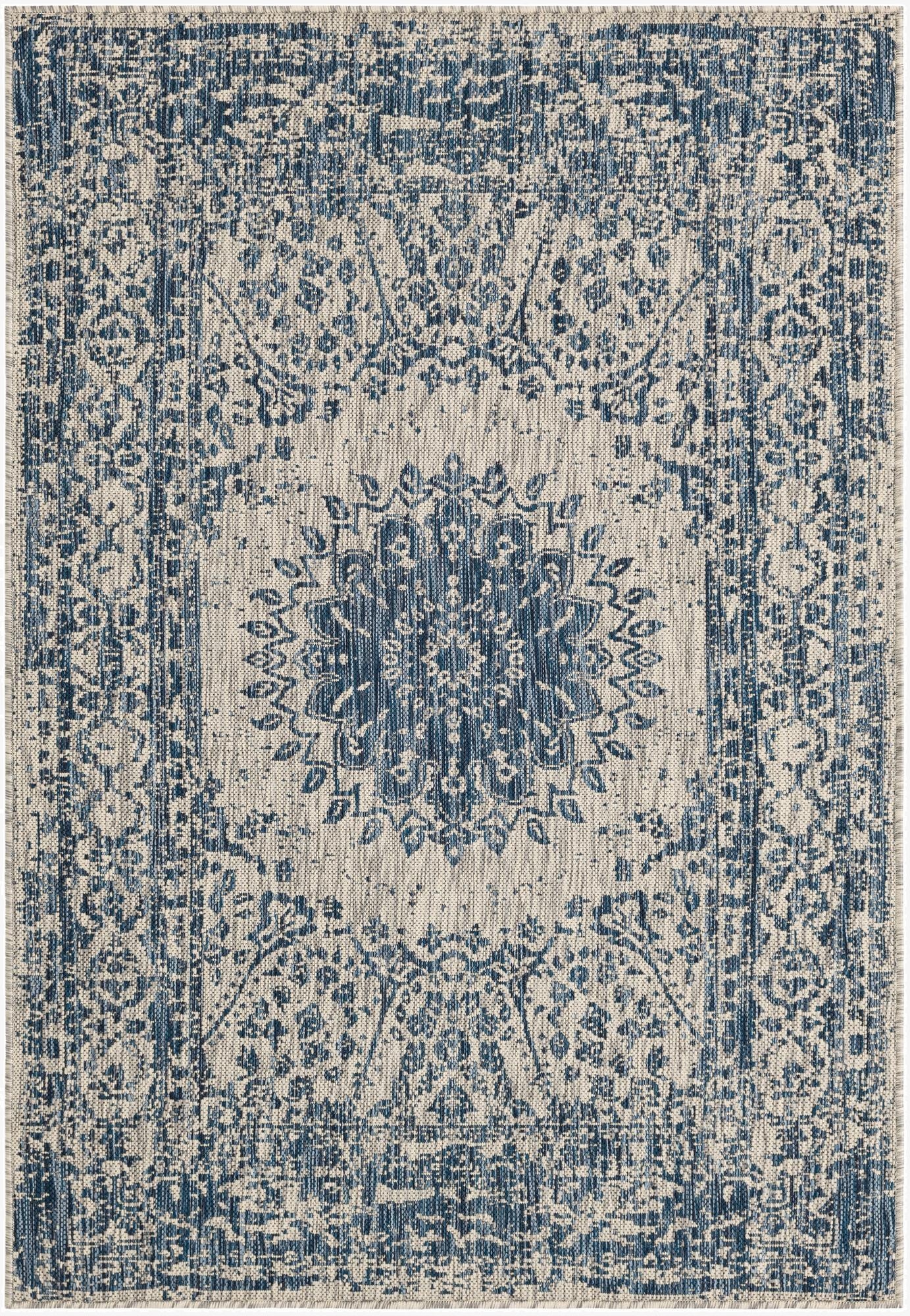 4' x 6'  Washable Traditional Indoor / Outdoor Rug