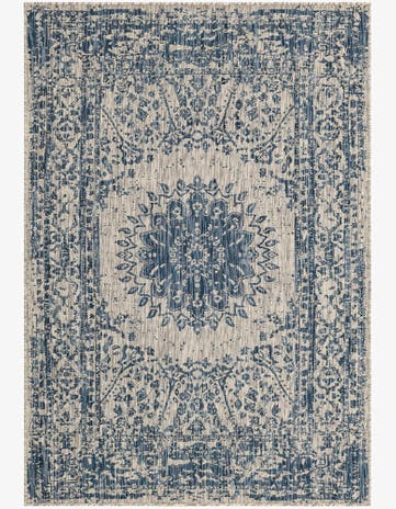 4' x 6' Easy-Clean Traditional Indoor / Outdoor Rug