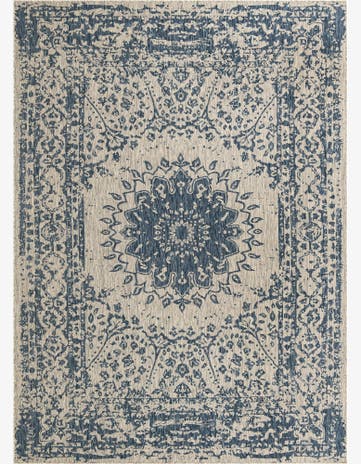 10' x 14' Easy-Clean Traditional Indoor / Outdoor Rug