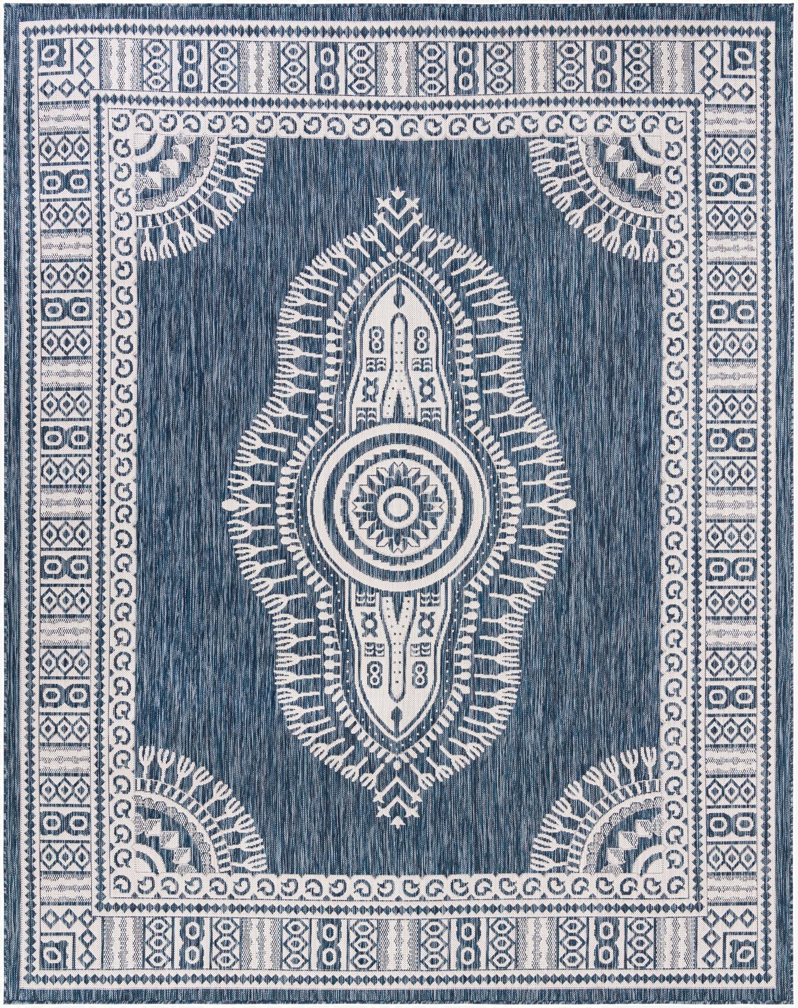 7' 10 x 10'  Washable Traditional Indoor / Outdoor Rug