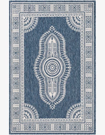 5' 3 x 8' Easy-Clean Traditional Indoor / Outdoor Rug