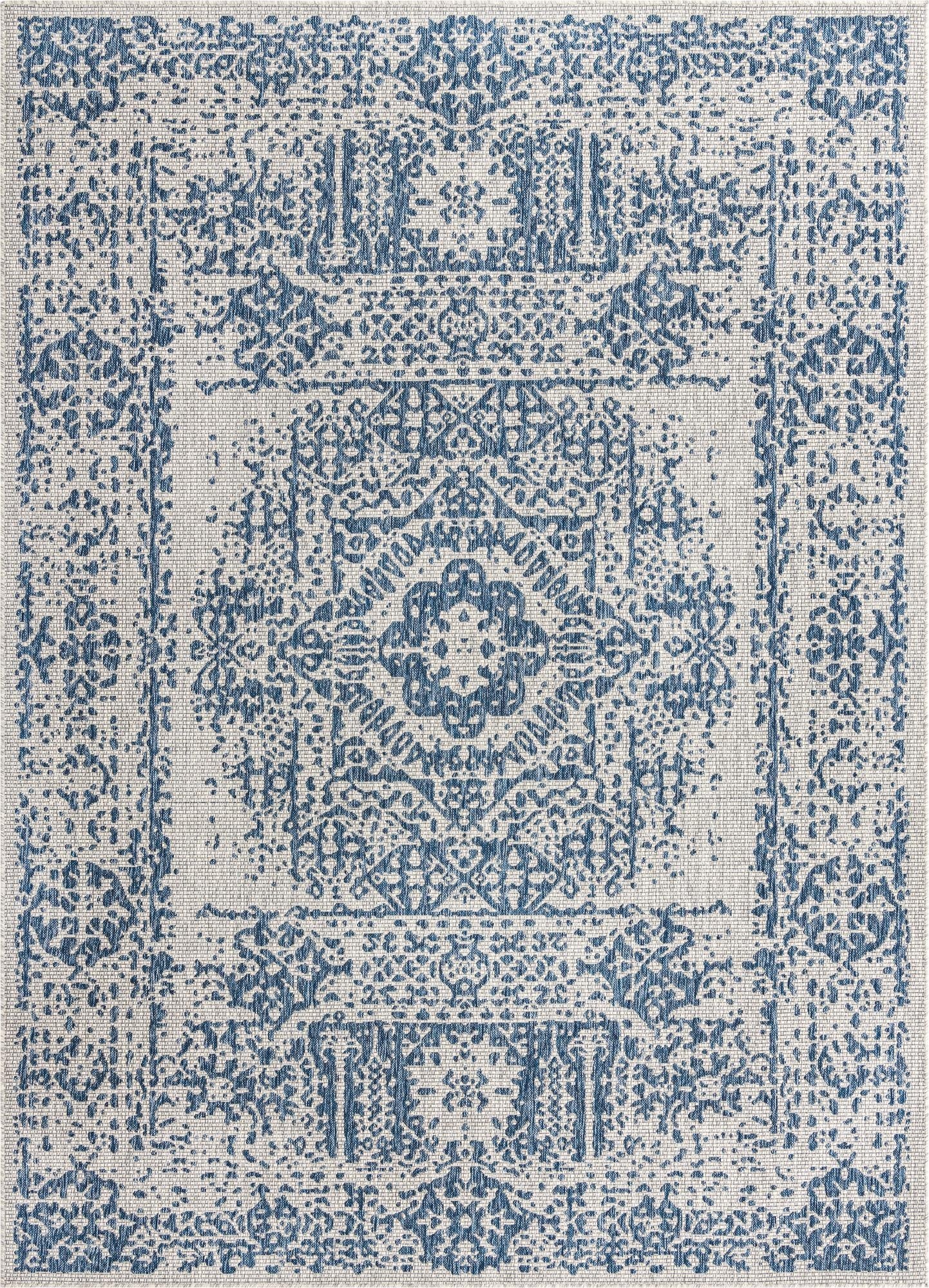 7' 10 x 11'  Washable Traditional Indoor / Outdoor Rug
