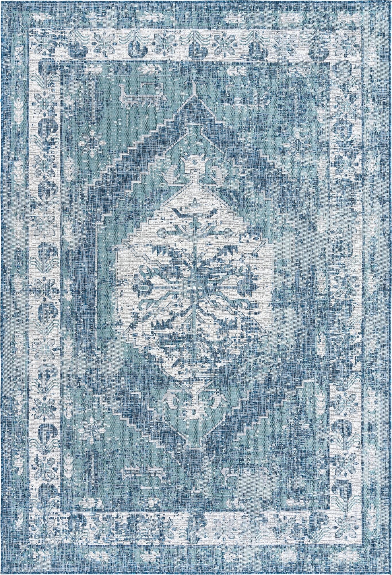 7' x 10'  Washable Traditional Indoor / Outdoor Rug