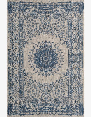 6' x 9' Easy-Clean Traditional Indoor / Outdoor Rug