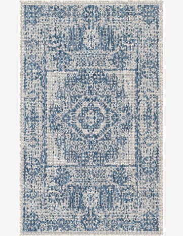 3' x 5' 3 Easy-Clean Traditional Indoor / Outdoor Rug