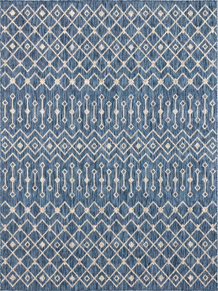 Detail image of 9' x 12' Easy-Clean Trellis Indoor / Outdoor Rug