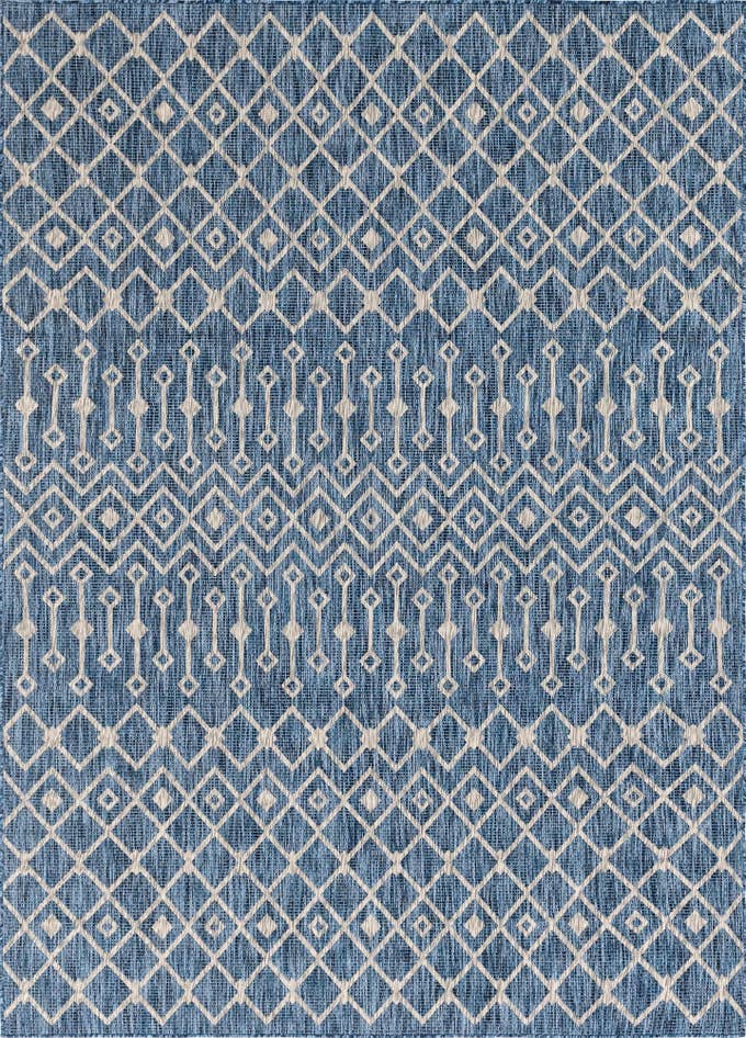 Detail image of 7' 10 x 11' Easy-Clean Trellis Indoor / Outdoor Rug