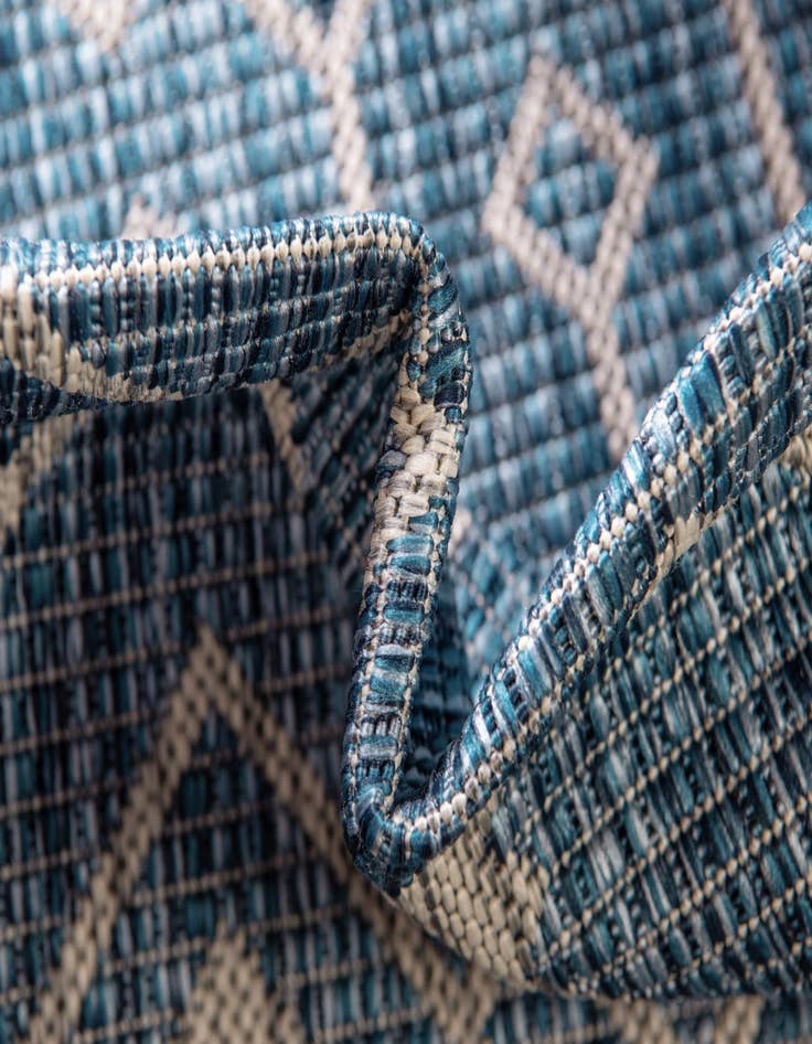 Detail image of 7' x 10'  Washable Trellis Indoor / Outdoor Rug