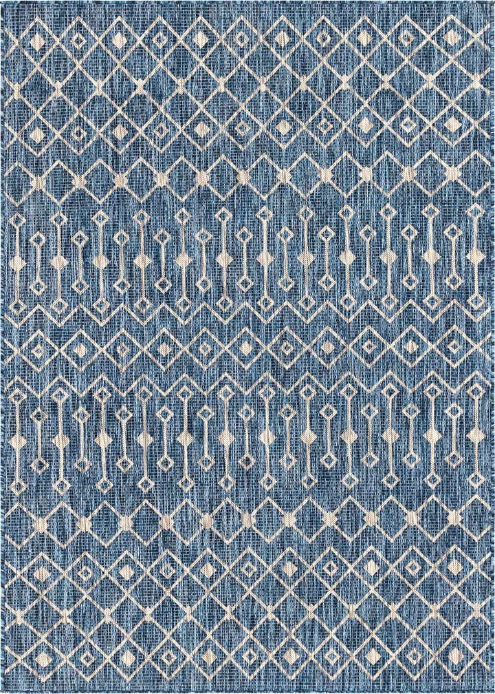 5' 3 x 8' Easy-Clean Trellis Indoor / Outdoor Rug