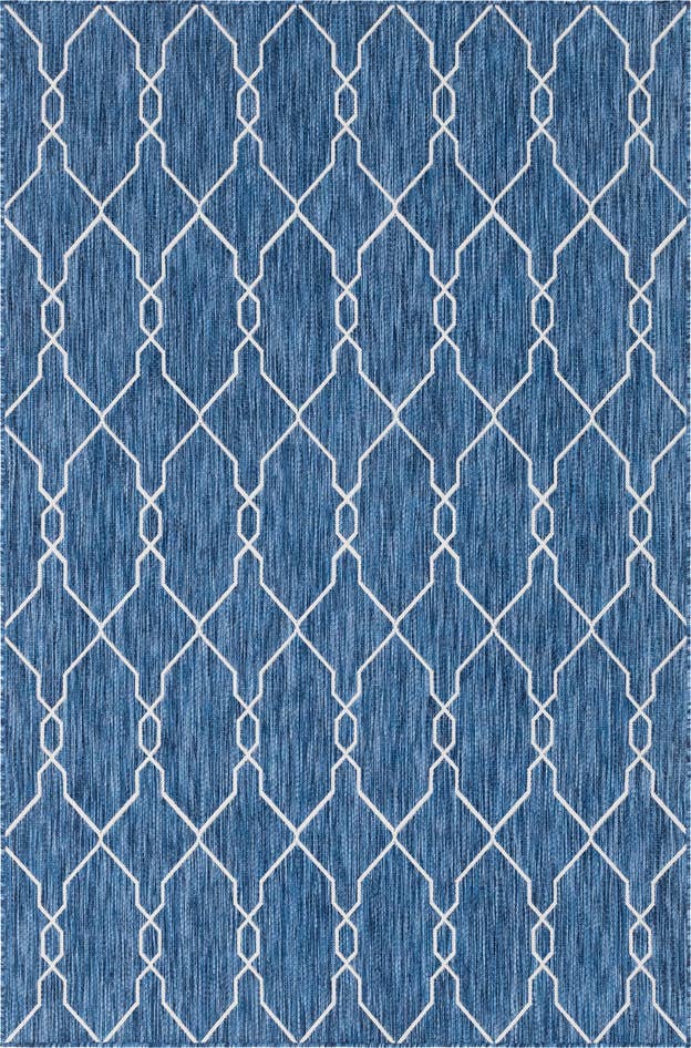 Detail image of 6' x 9' Easy-Clean Trellis Indoor / Outdoor Rug