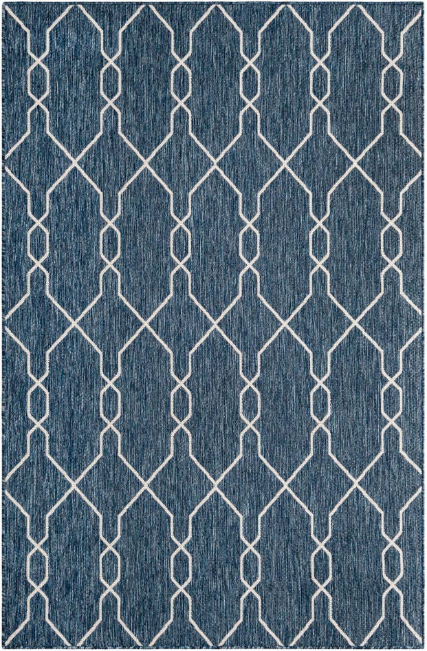 Detail image of 5' 3 x 8' Easy-Clean Trellis Indoor / Outdoor Rug