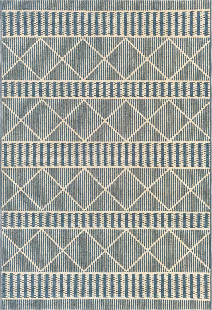 5' 3 x 8' Easy-Clean Trellis Indoor / Outdoor Rug