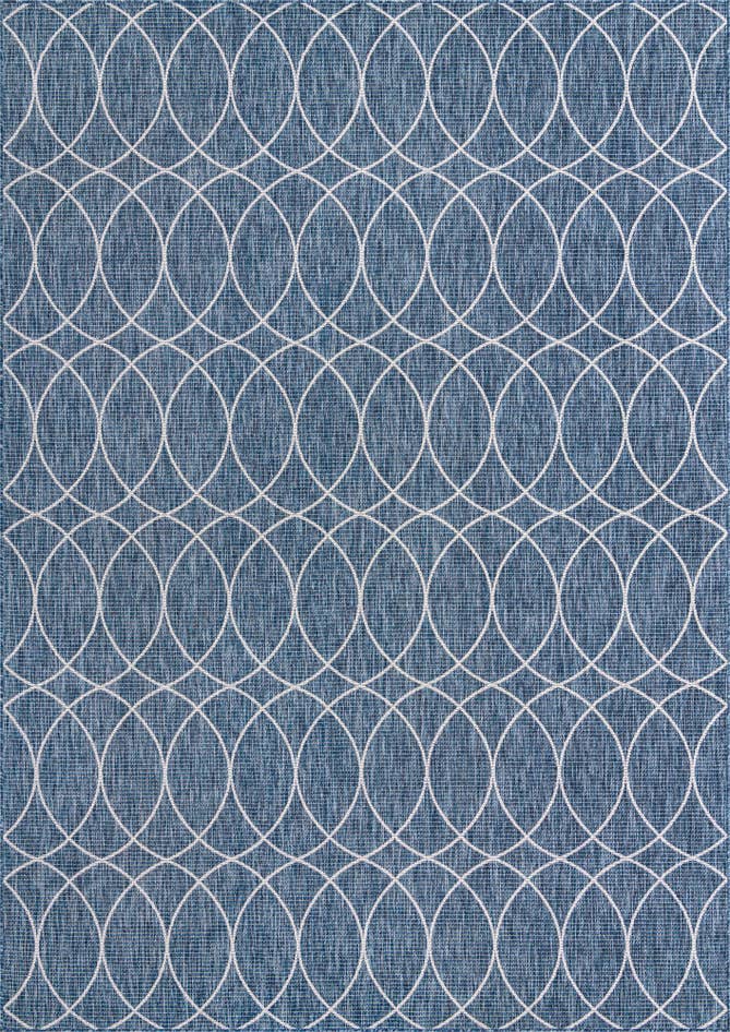 Detail image of 10' x 14' Easy-Clean Trellis Indoor / Outdoor Rug